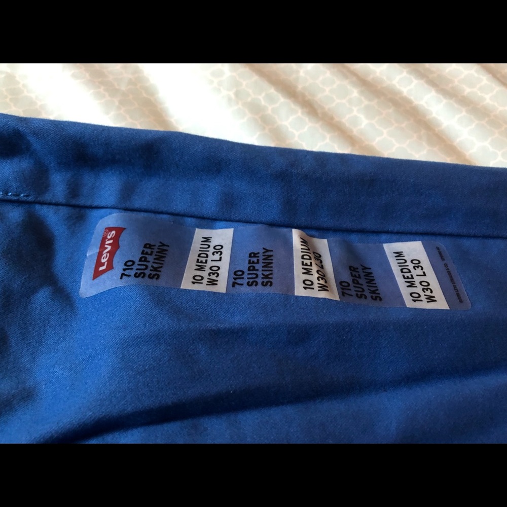 Jeans - Picture 2 of 3
